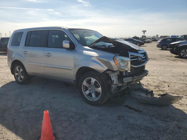 5FNYF4H59FB040242 - 2015 HONDA PILOT EXL SILVER photo 4