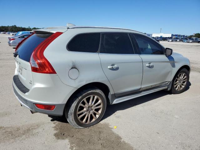 YV4992DZ0A2082915 - 2010 VOLVO XC60 T6 WHITE photo 3