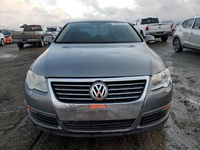 WVWAK73C58E181902 - 2008 VOLKSWAGEN PASSAT KOMFORT GRAY photo 5