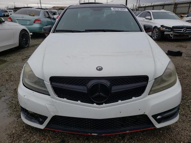 WDDGF4HB3DR273015 - 2013 MERCEDES-BENZ C 250 WHITE photo 5