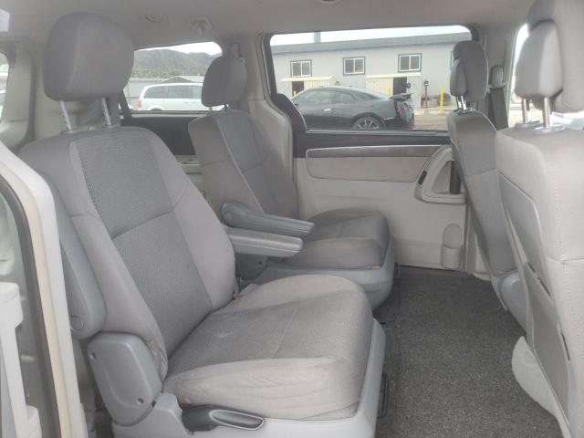 2C4RVAAG4CR277156 - 2012 VOLKSWAGEN ROUTAN S 银色 照片 11