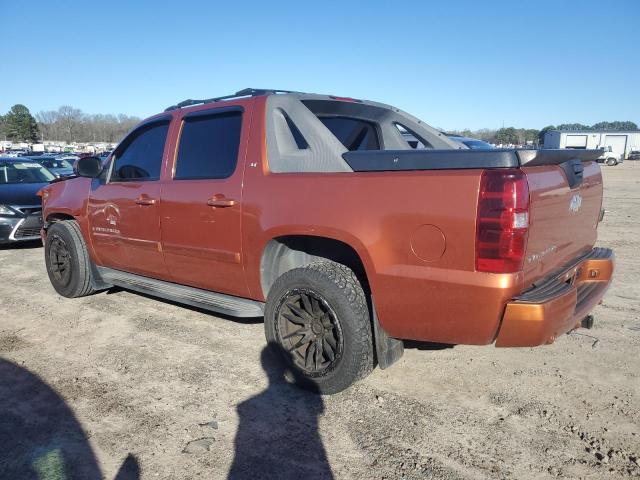 3GNEC12077G255516 - 2007 CHEVROLET AVALANCHE C1500 ORANGE photo 2