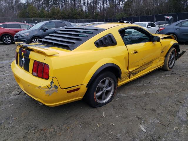 1ZVFT82HX55196510 - 2005 FORD MUSTANG GT YELLOW photo 3