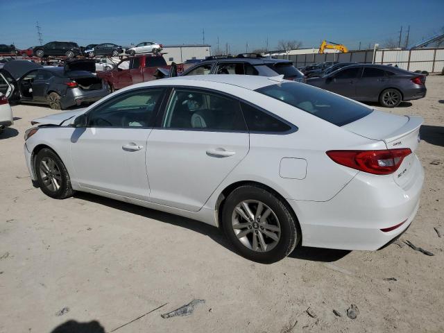 5NPE24AF8FH131313 - 2015 HYUNDAI SONATA SE WHITE photo 2