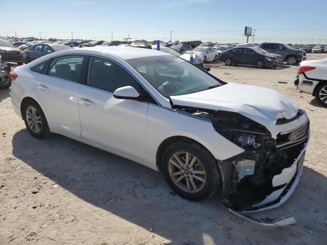 5NPE24AF8FH131313 - 2015 HYUNDAI SONATA SE WHITE photo 4