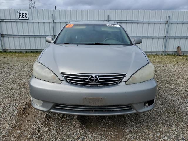 4T1BE30K35U978100 - 2005 TOYOTA CAMRY LE SILVER photo 5