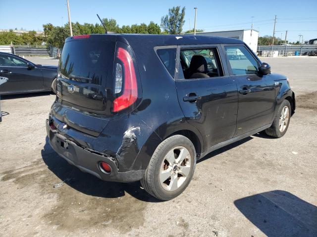 KNDJN2A2XJ7506381 - 2018 KIA SOUL BLACK photo 3