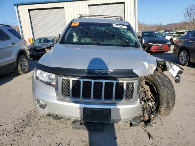 1C4RJFAG2DC576065 - 2013 JEEP GRAND CHER LAREDO 银色 照片 5