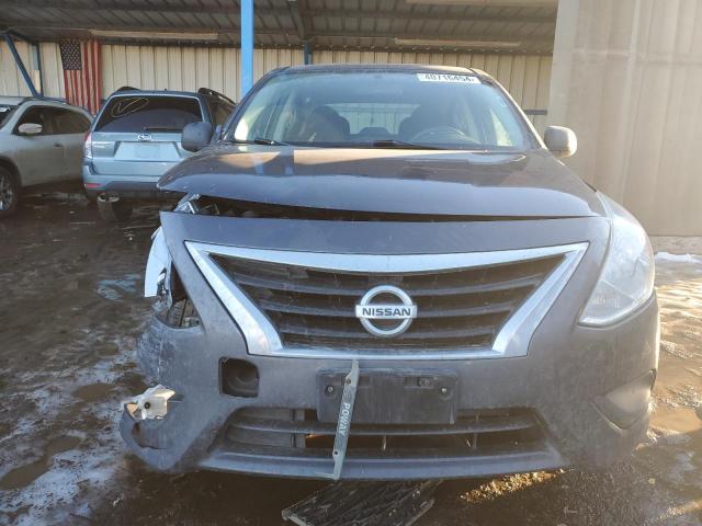 3N1CN7AP7FL803292 - 2015 NISSAN VERSA S GRAY photo 5