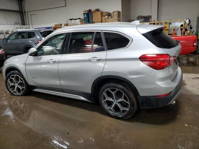 WBXHT3C33J5F90268 - 2018 BMW X1 XDRIVE28I ვერცხლისფერი ფოტო 2