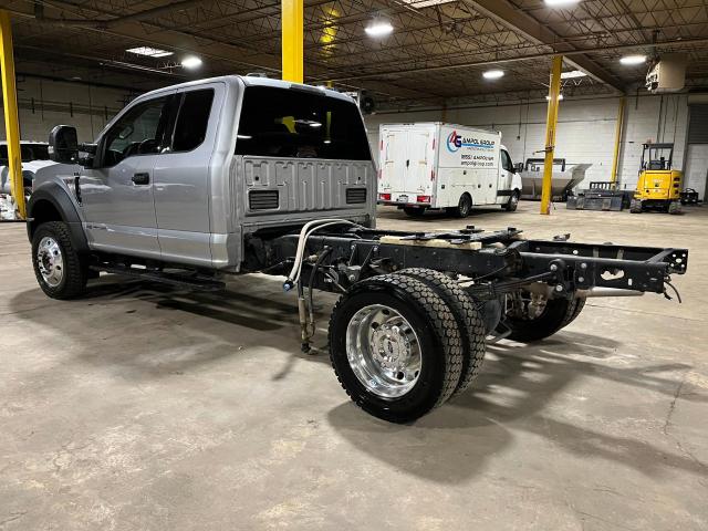 1FD0X5HT4NEE63787 - 2022 FORD F550 SUPER DUTY GRAY photo 3