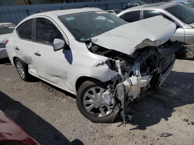 3N1CN7APXKL841934 - 2019 NISSAN VERSA S WHITE photo 4