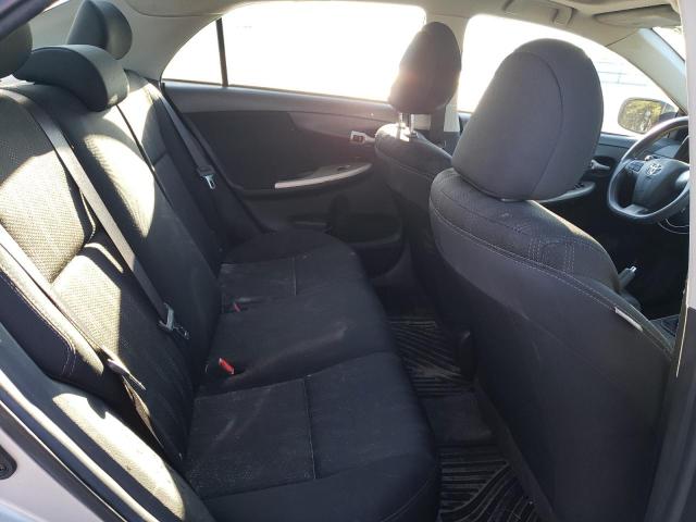 2T1BU4EE0CC918494 - 2012 TOYOTA COROLLA BASE SILVER photo 10