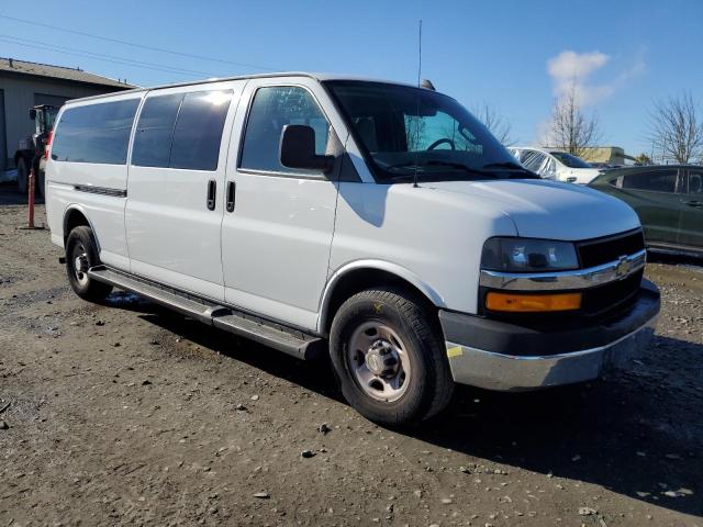 1GAZGPFG9K1233784 - 2019 CHEVROLET EXPRESS G3 LT WHITE photo 4