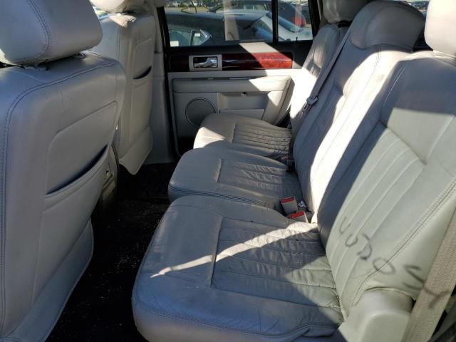 5LMFU28515LJ15649 - 2005 LINCOLN NAVIGATOR 银色 照片 10