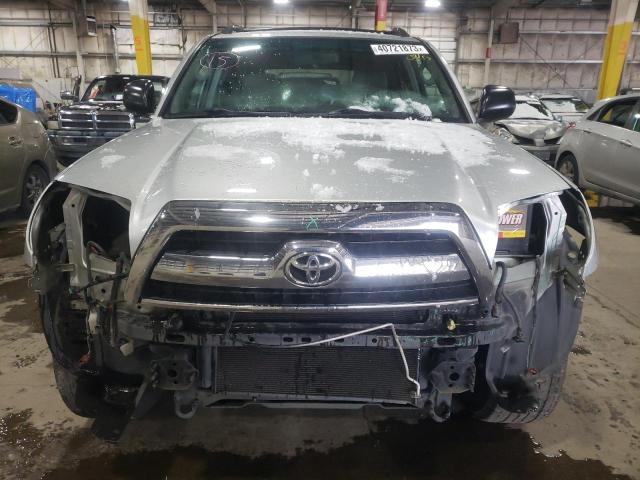 JTEBU14R270109139 - 2007 TOYOTA 4RUNNER SR5 SILVER photo 5