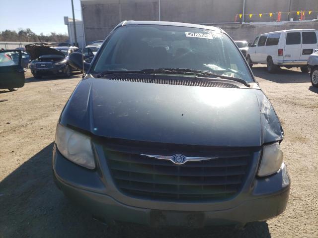 1C4GP45RX5B239043 - 2005 CHRYSLER TOWN & COU მწვანე ფოტო 5