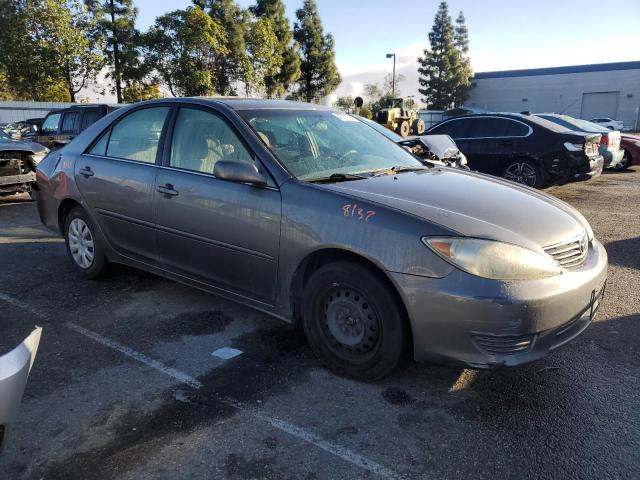 4T1BE32K05U613287 - 2005 TOYOTA CAMRY LE GRAY photo 4