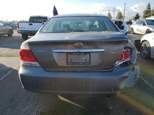 4T1BE32K05U613287 - 2005 TOYOTA CAMRY LE GRAY photo 6