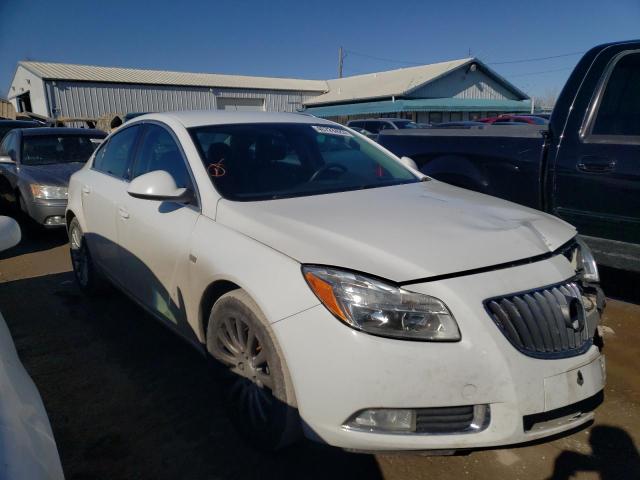 W04GV5EV8B1107418 - 2011 BUICK REGAL CXL WHITE photo 4