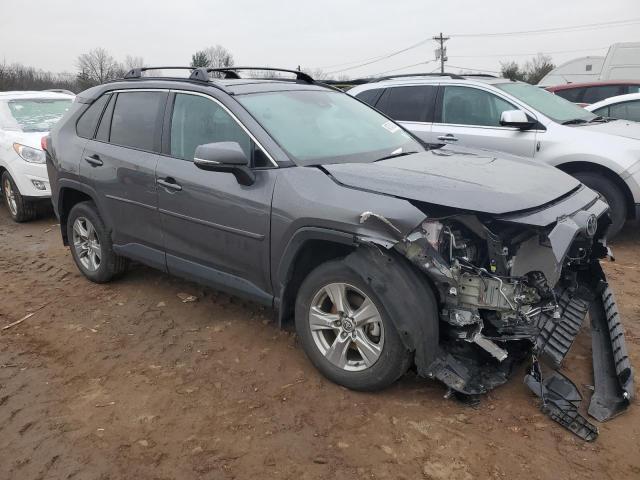 2T3P1RFVXNC300619 - 2022 TOYOTA RAV4 XLE GRAY photo 4