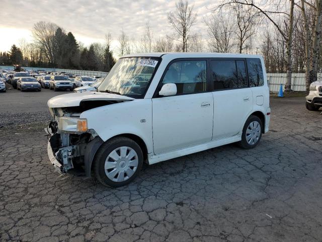 JTLKT324664120778 - 2006 TOYOTA SCION XB WHITE photo 1