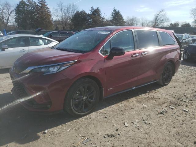 5TDXRKEC3MS030440 - 2021 TOYOTA SIENNA XSE RED photo 1