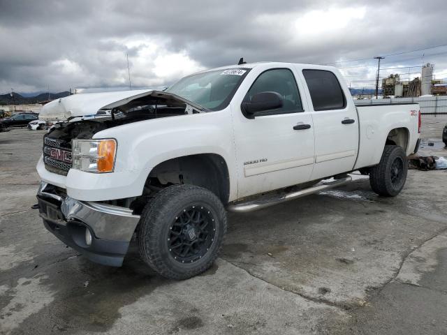 1GT120CG4CF177711 - 2012 GMC SIERRA K2500 SLE WHITE photo 1