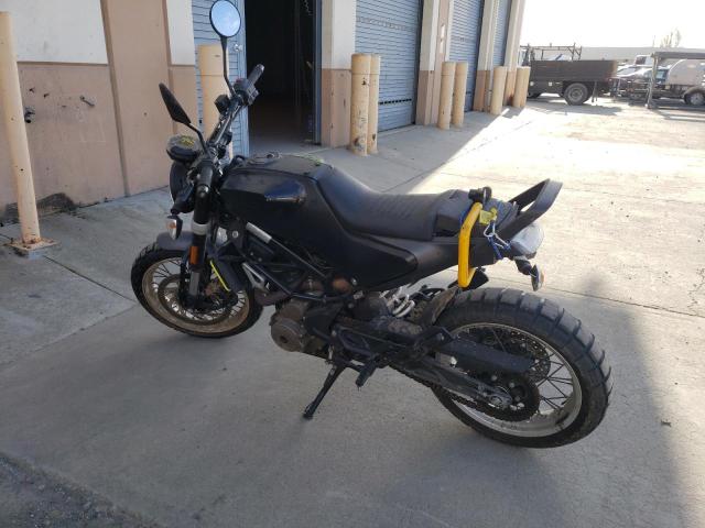 VBKUNJ404KM262388 - 2019 HUSQVARNA SVARTPILEN BLACK photo 3