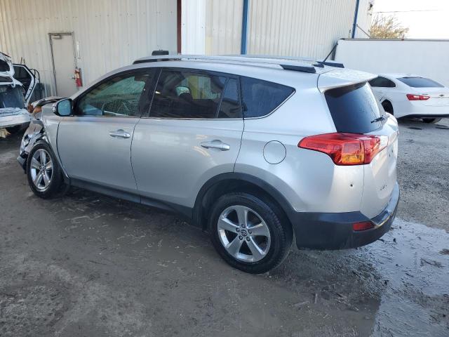 2T3WFREV1FW170406 - 2015 TOYOTA RAV4 XLE SILVER photo 2