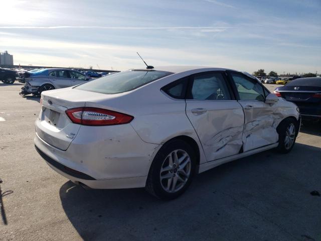 3FA6P0HRXDR316610 - 2013 FORD FUSION SE WHITE photo 3