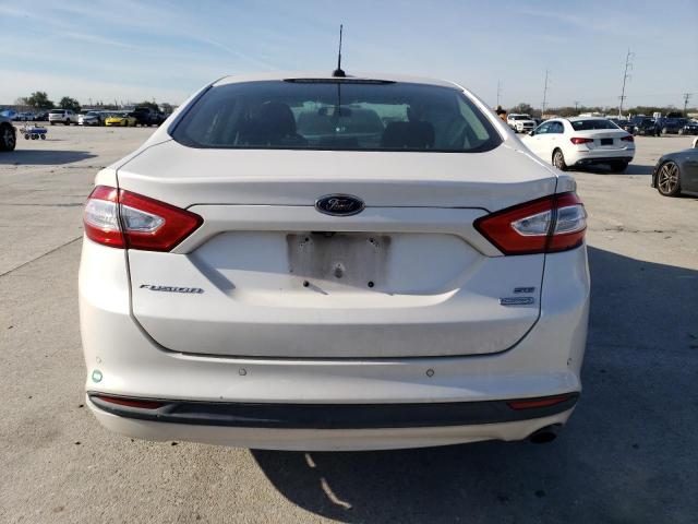 3FA6P0HRXDR316610 - 2013 FORD FUSION SE WHITE photo 6