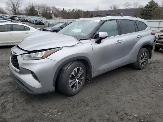 2020 TOYOTA HIGHLANDER XLE, 