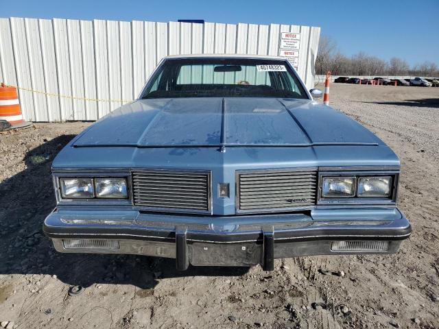 3N69YAX151143 - 1980 OLDSMOBILE DELTA 88 BLUE photo 5