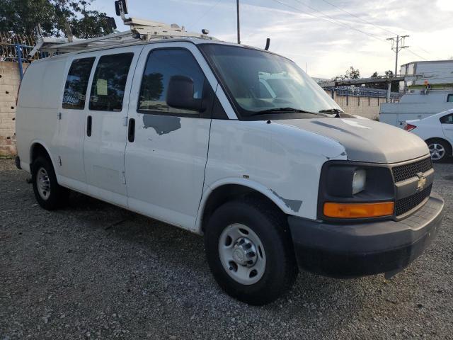 1GCWGFCB0C1108686 - 2012 CHEVROLET EXPRESS G2 WHITE photo 4