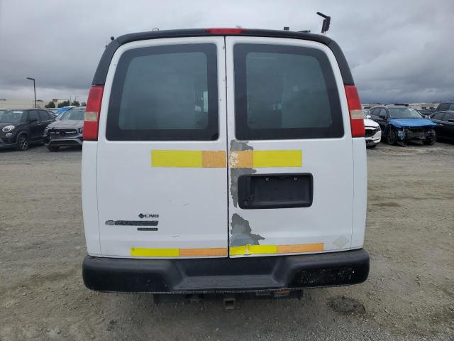 1GCWGFCB1C1109037 - 2012 CHEVROLET EXPRESS G2 WHITE photo 6