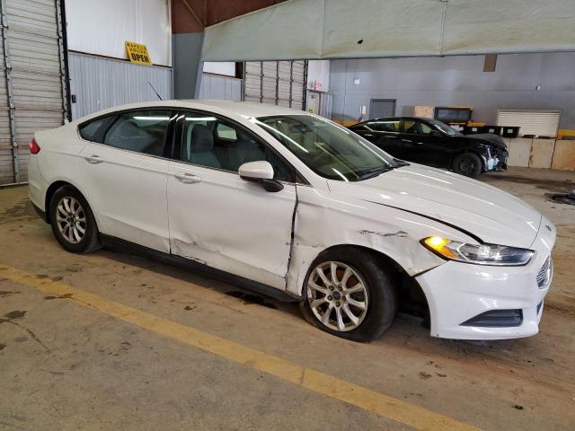 3FA6P0G70FR134613 - 2015 FORD FUSION S WHITE photo 4