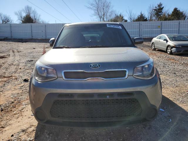 KNDJN2A21G7250771 - 2016 KIA SOUL GRAY photo 5