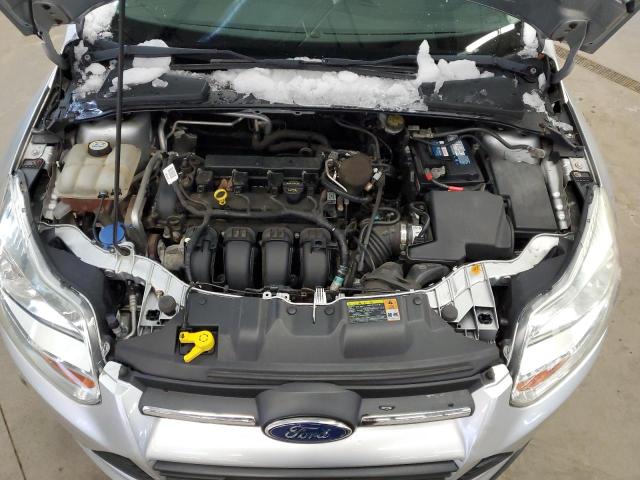 1FAHP3F24CL187339 - 2012 FORD FOCUS SE SILVER photo 11