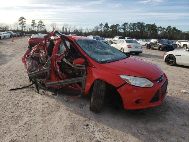 1FADP3F25DL187897 - 2013 FORD FOCUS SE RED photo 4