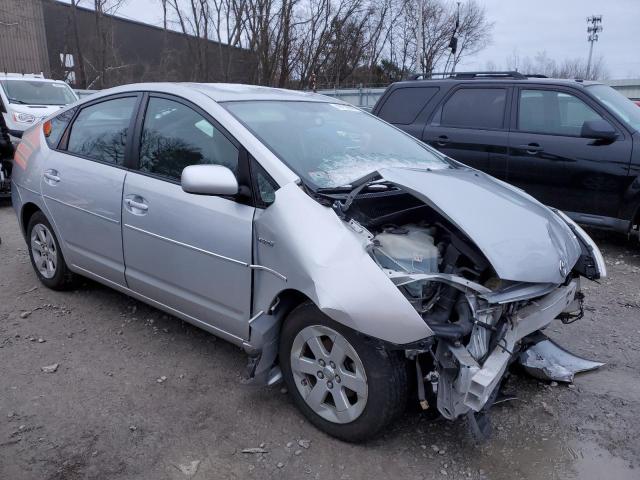 JTDKB20U667539711 - 2006 TOYOTA PRIUS SILVER photo 4