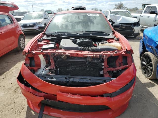 2C3CDXJGXHH576745 - 2017 DODGE CHARGER SXT RED photo 5