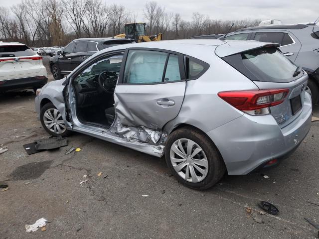 4S3GTAB60P3721361 - 2023 SUBARU IMPREZA SILVER photo 2