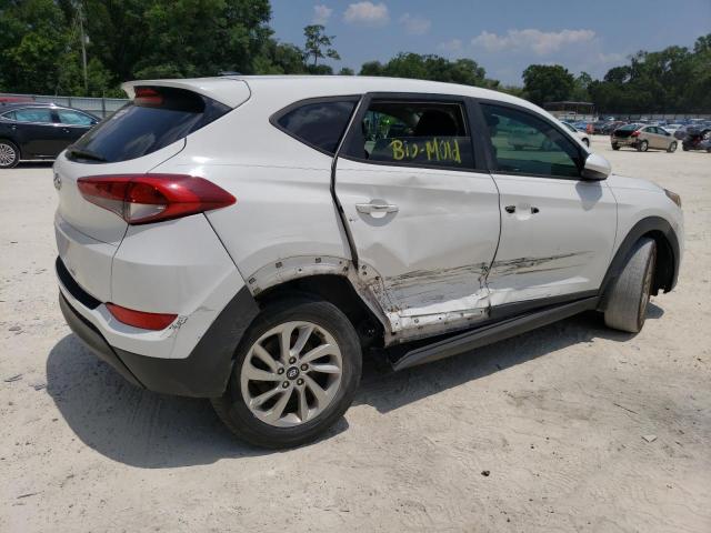 KM8J23A42GU226718 - 2016 HYUNDAI TUCSON SE WHITE photo 3