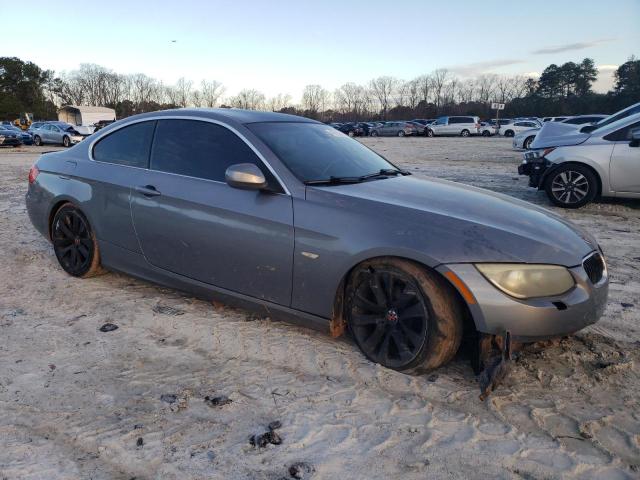 WBAKE3C56BE557663 - 2011 BMW 328 I GRAY photo 4