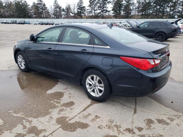 5NPEB4AC7BH225943 - 2011 HYUNDAI SONATA GLS GRAY photo 2