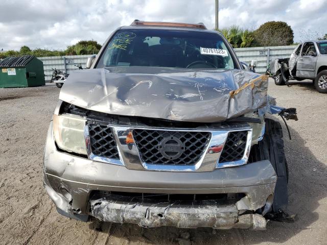 5N1AR18U45C765480 - 2005 NISSAN PATHFINDER LE ბეჟი ფოტო 5