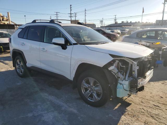 JTMW1RFVXPD105405 - 2023 TOYOTA RAV4 XLE WHITE photo 4