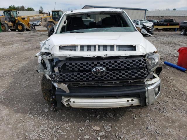 5TFDY5F14KX817876 - 2019 TOYOTA TUNDRA CREWMAX SR5 WHITE photo 5