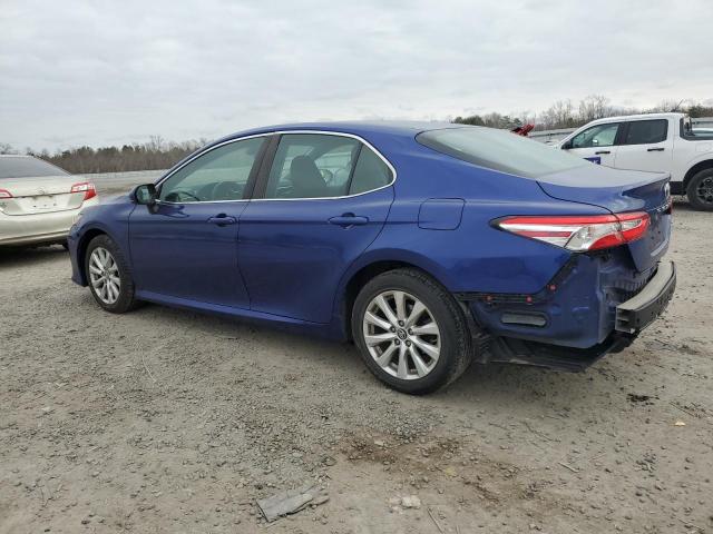 4T1B11HK0JU514888 - 2018 TOYOTA CAMRY L BLUE photo 2